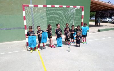 Gran papel de los equipos debutante y prebenjamín en el torneo Amistad 2000